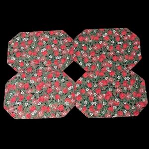 NWOT VTG 4 Christmas Holiday Apples Pinecones Pointsettas Octagon Placemats